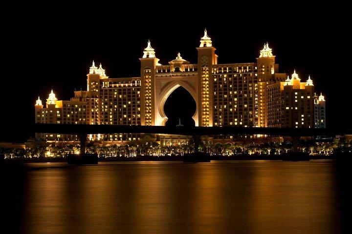 Dubai Night City Lights Tour – Private Stopover Experience
