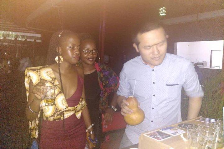 Kampala Bar Crawl, ølsmagning og gaden mad (6 timer)