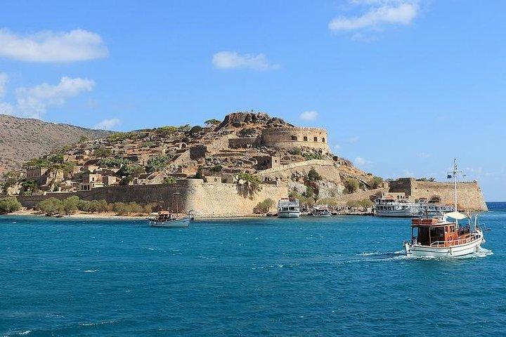 Spinalonga Fästningen Elounda från Heraklion med grill