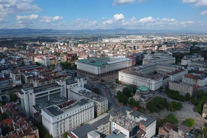 Sofia by Night Panoramic Tour med middag och folklore show