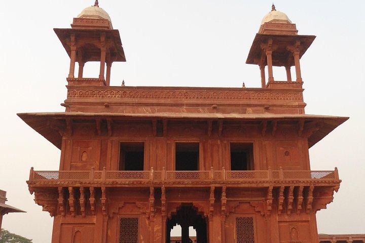 Excursão Histórica a Agra e Fatehpur Sikri com a Aldeia Korai