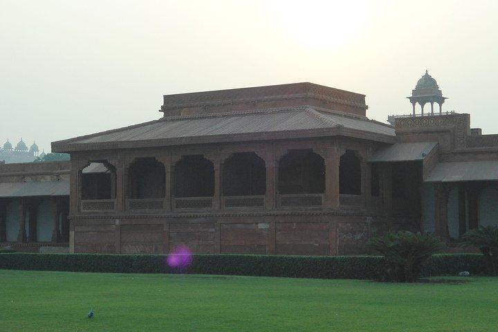 Excursão Histórica a Agra e Fatehpur Sikri com a Aldeia Korai