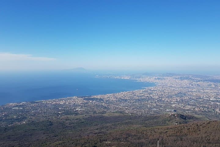 Naples: Pompeii, Herculaneum, and Vesuvius Tour by Minivan