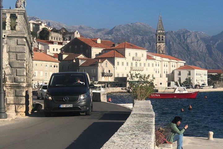 Boka Bay-tour per auto of speedboot (privétour)