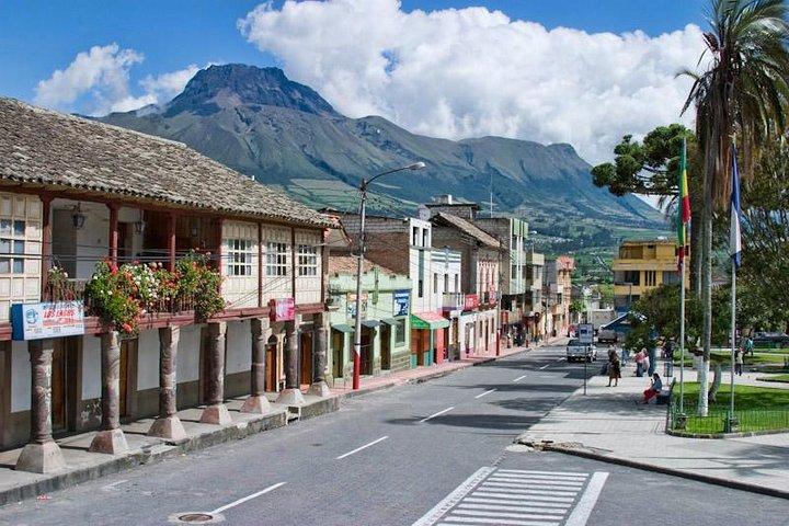 Otavalo Marketplace und Cotacachi Town von Quito