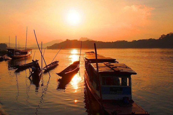 VIAJE PRIVADO DE LUJO AL ATARDECER EN EL MEKONG POR LA TARDE CON CENA DE BARBACOA Y CLASE DE COCINA