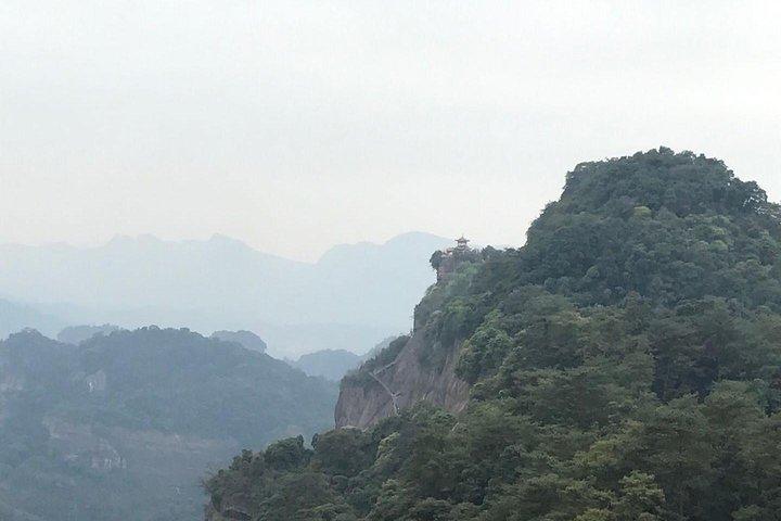 2 giorni di Danxia privata e tour del monastero di Nanhua da Guangzhou con il Bullet Train
