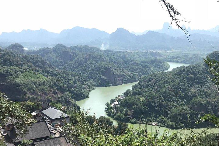 2 giorni di Danxia privata e tour del monastero di Nanhua da Guangzhou con il Bullet Train