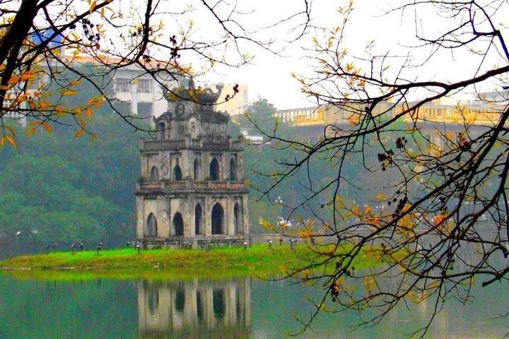 Hanoi Cyclo Ride and Water Puppet Show