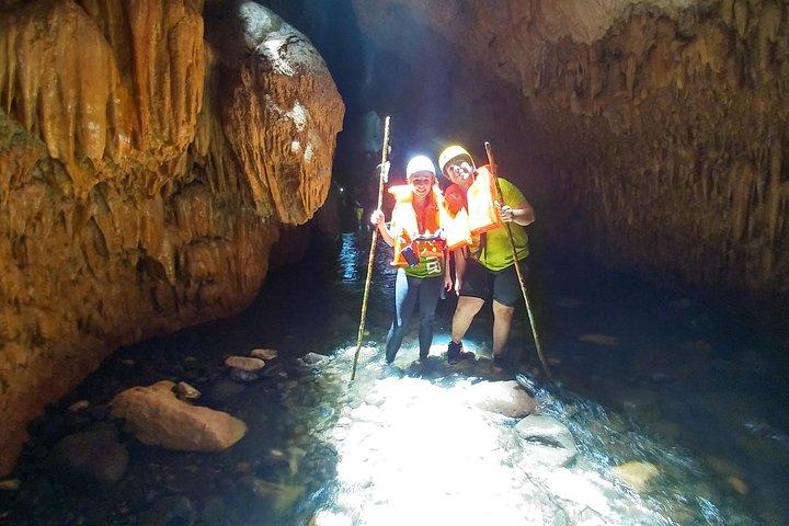 Underjordisk flod i Bayano Cave - Privat