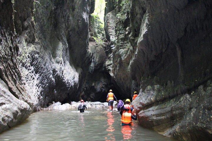 Underjordisk flod i Bayano Cave - Privat