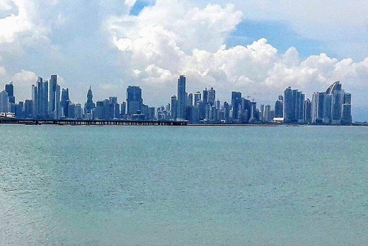 Panama sightseeing tour and Canal visit