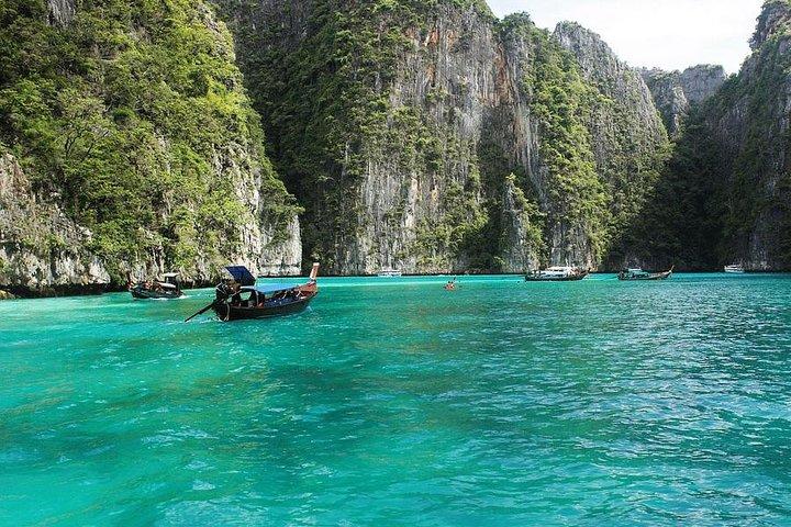 Phi Phi Maya Bay Bamboo Island door Speed Boat