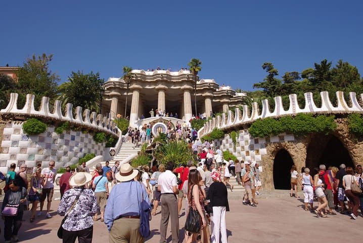 Park Guell Guided Tour with Skip the Line Tickets
