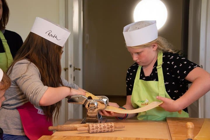 Ravioli, Fettucine & Tiramisu Cooking Class in Rome