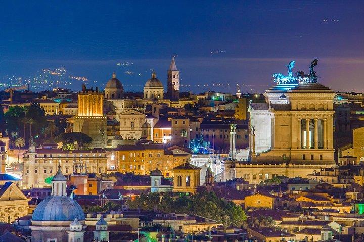 Roma depois da escuridão: Explore a cidade eterna sob a luz da lua