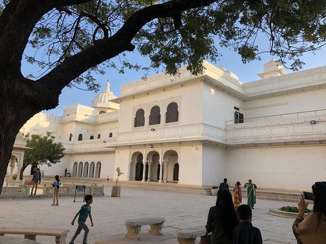 Transfert aller simple de Bundi à Udaipur Drop avec Chittorgarh Fort