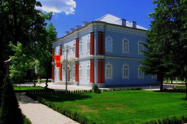 Montenegro Tour: Cetinje - Njegusi Dorf - Kotor - Budva