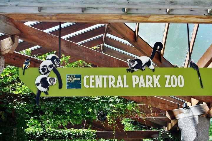 Consultez 30 sites incontournables de New York (visite à pied) et visitez le zoo de Central Park.