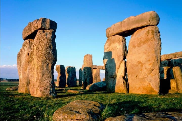 Stonehenge Half Day Tour with Entry and Extra Time