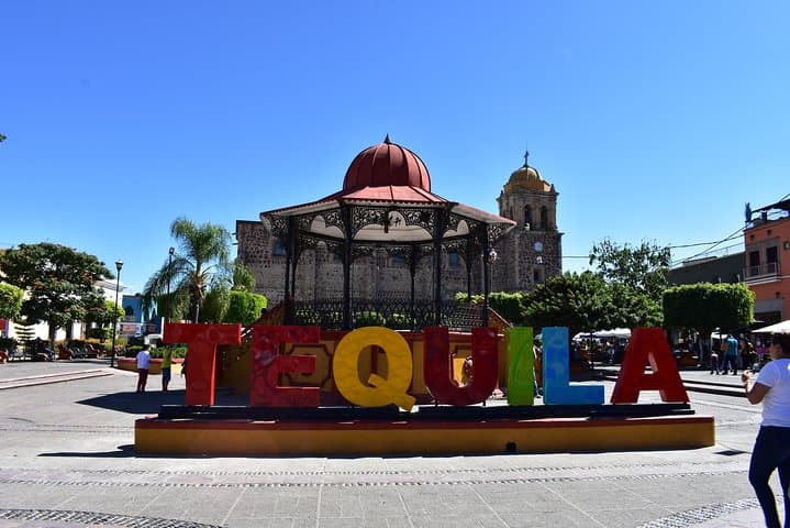 Colonial Treasures: San Miguel de Allende, Guanajuato, Zacatecas and Guadalajara