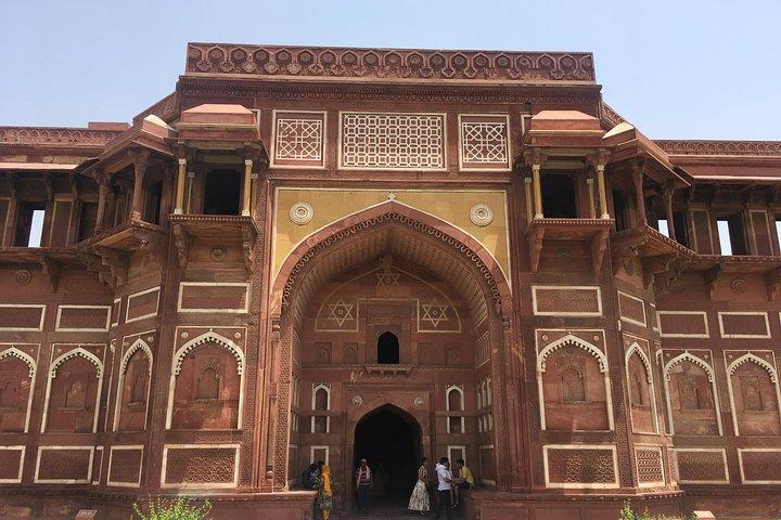 Billets coupe-file pour Tajmahal et le fort d'Agra avec guide