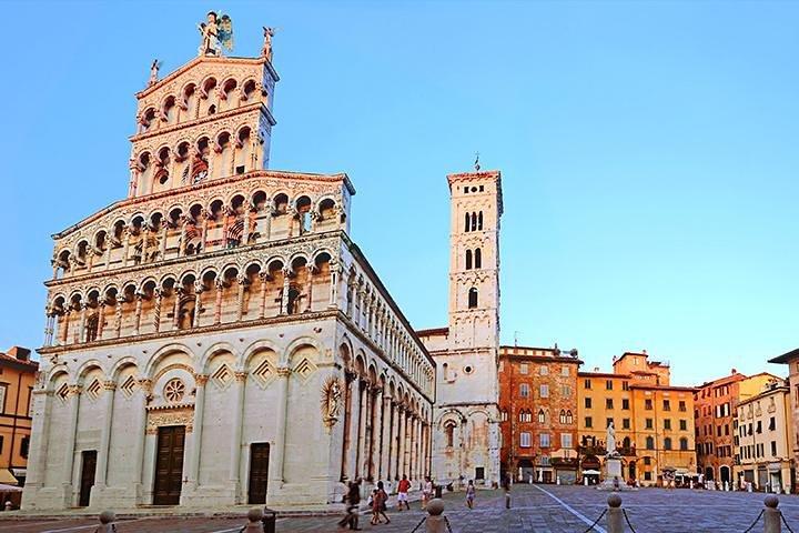 Lucca und Pisa Tagestour ab Rom