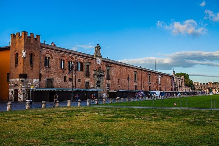 Lucca und Pisa Tagestour ab Rom