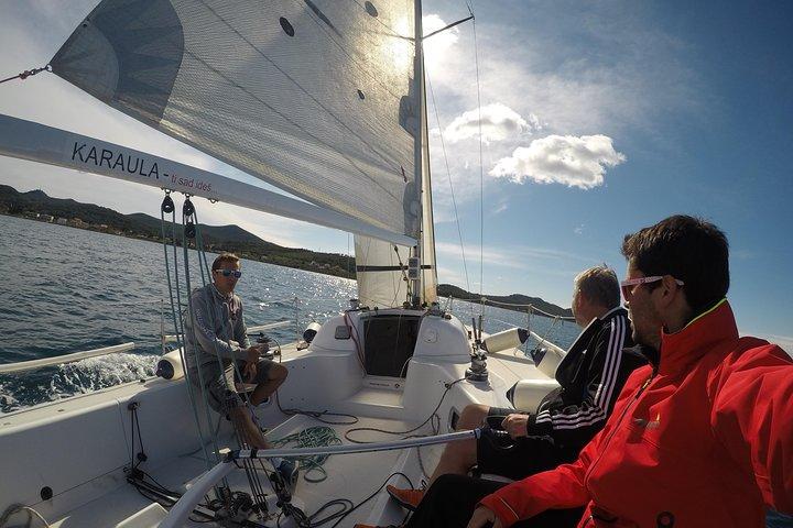 Vanuit Zadar: Privé sportzeiltocht