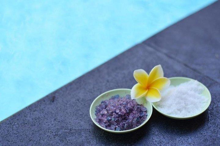Visite curative à la lavande de Kuta Bali avec massage, piscine et salle à manger