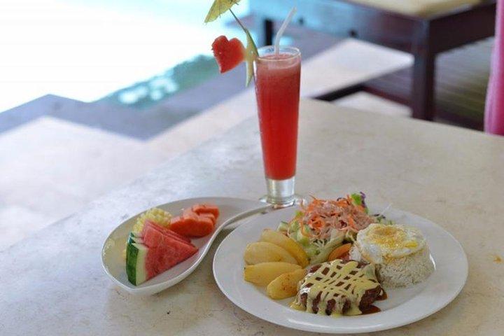 Visite curative à la lavande de Kuta Bali avec massage, piscine et salle à manger