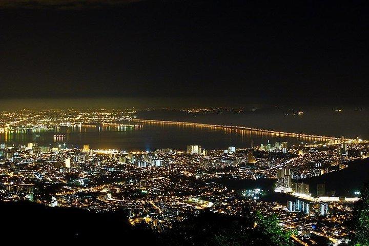Transfer vom Flughafen Penang zum Penang Beach Hotel/Resort oder umgekehrt