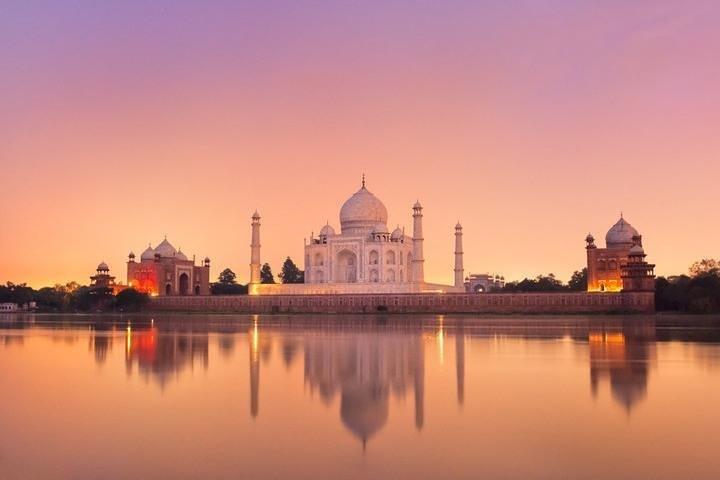 Taj Mahal Sunrise e Agra Fort Tour In auto - Da Delhi