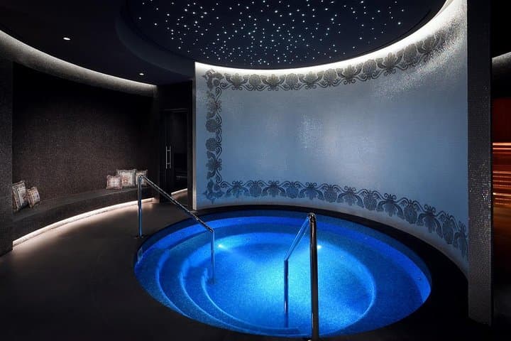 Versace Sleep Treatment with Gold Cappuccino Experience
