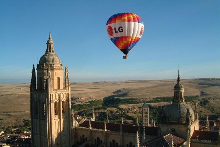 Segovia from the Skies: Sunrise Balloon Ride