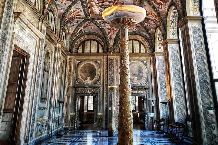 Private Villa Farnesina Experience: The Best of Renaissance Tour