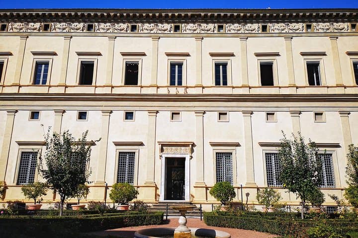 Private Villa Farnesina Experience: The Best of Renaissance Tour