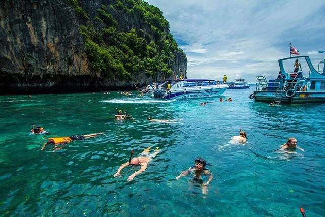Longtail Boats