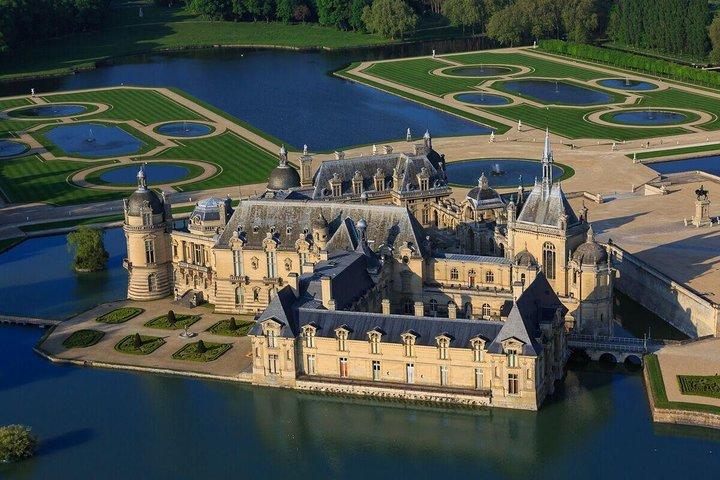 Domaine de Chantilly en VAN Mercedes (7pax max), Chateau Musée...