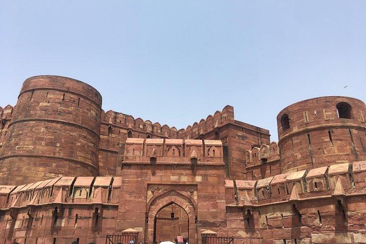 Billets coupe-file pour Tajmahal et le fort d'Agra avec guide