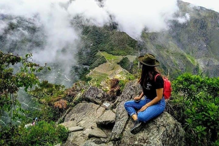 Machu Picchu Tour with Wayna Picchu Mountain in 2 Days