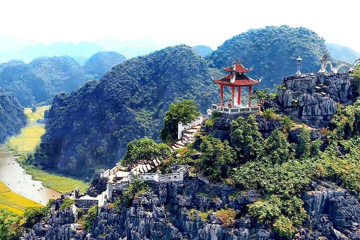 Trang An - King Kong Insel - Bai Dinh Pagode - Mua Höhle - Limousinenbus Tagestour