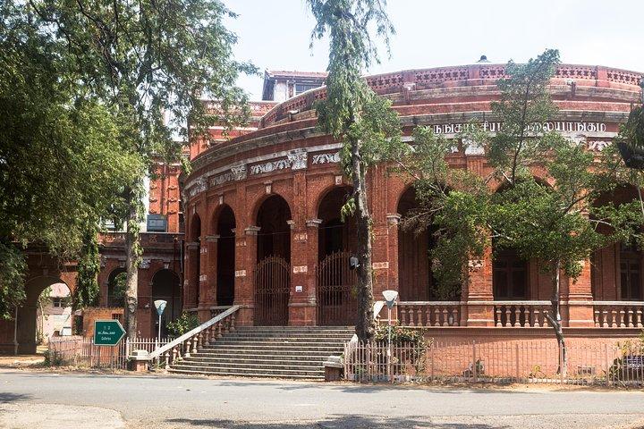Private Chennai-Stadtrundfahrt mit Fort St. George und Kapaleeshwarar-Tempel