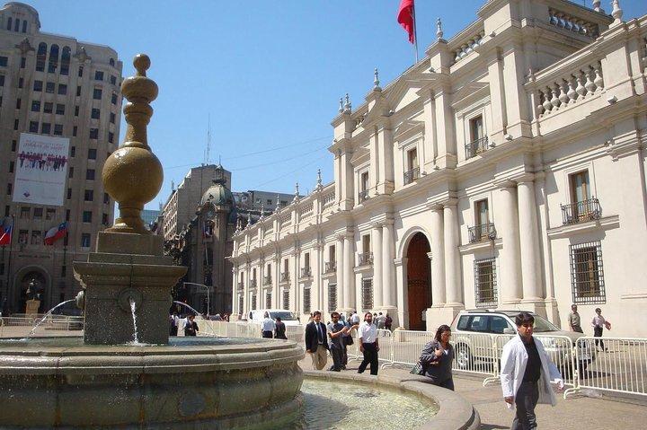 Privat Santiago Full-Day Layover Tour