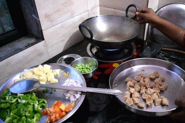 Cooking Class in Jaipur – Family Experience with Meal & Transport
