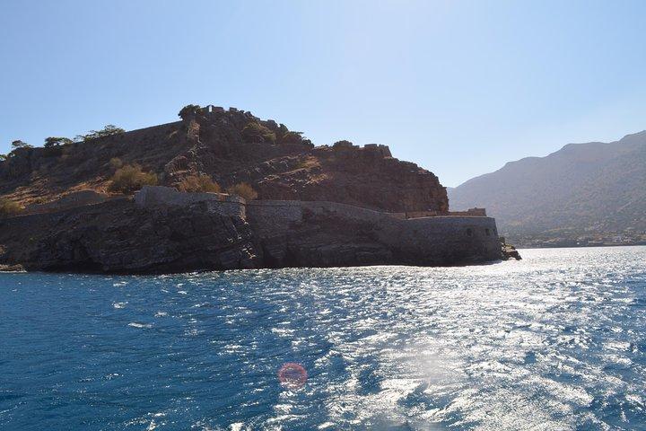 Spinalonga Fästningen Elounda från Heraklion med grill