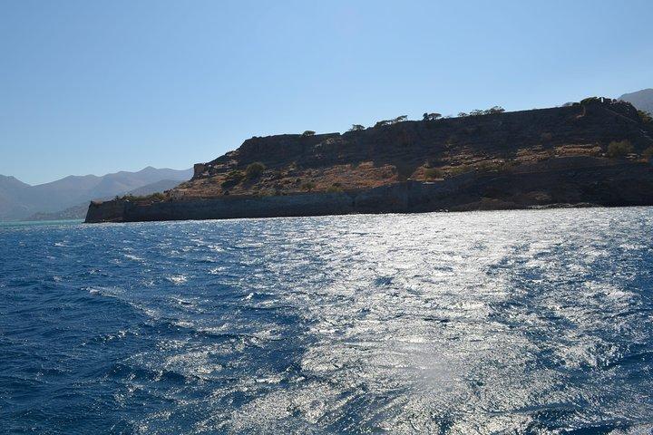 Spinalonga Fästningen Elounda från Heraklion med grill