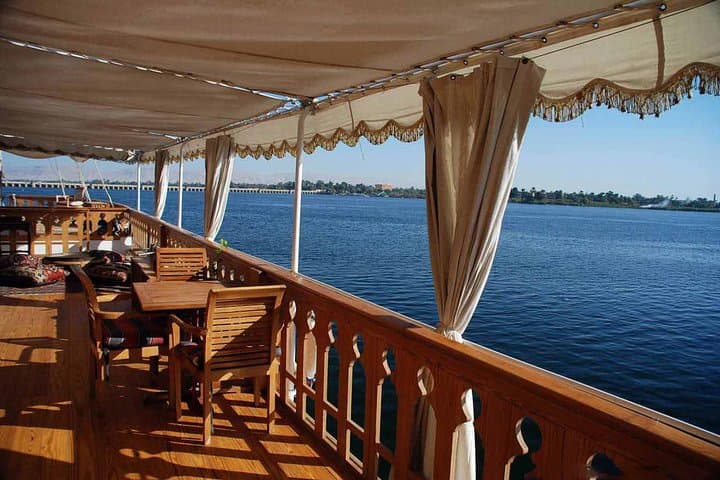 Cairo sailing boat Tours on the Nile by felucca