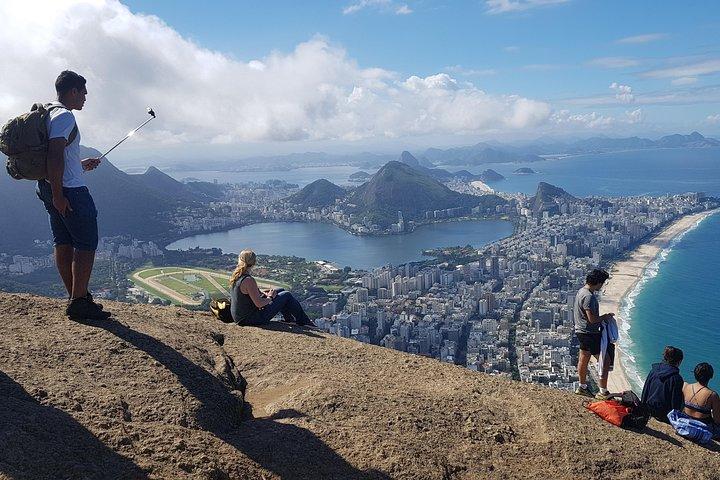 Dois Irmãos Bergwanderung - Rio de Janeiro - von Rio Eco Trip