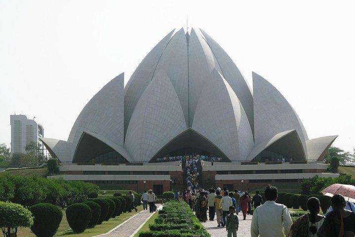 Bollywood Dance + Delhi City Tour